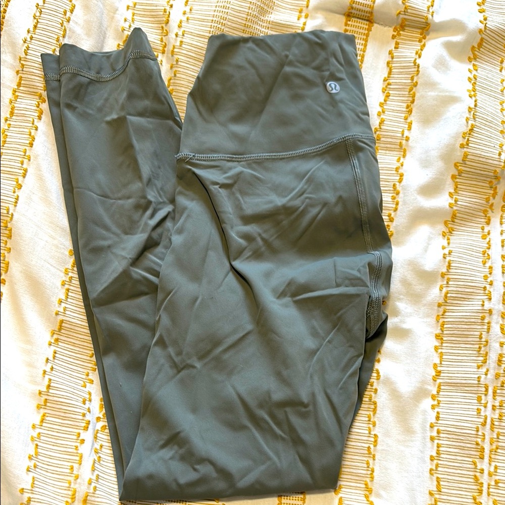 Lululemon Wunder Under 25”